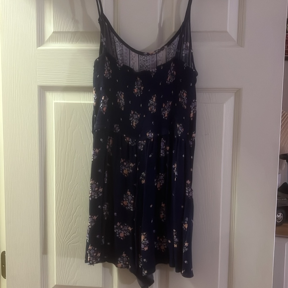 Romper - Picture 3 of 4